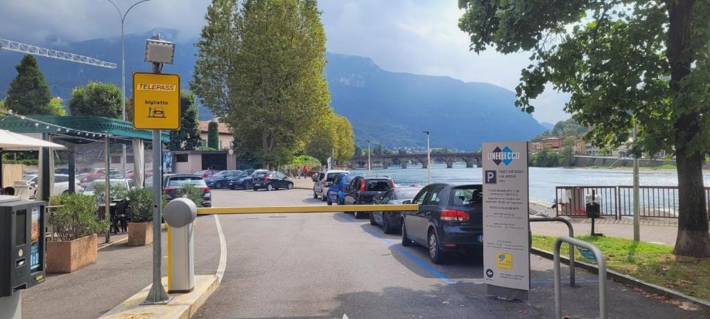 Lecco Lakefront Retreat