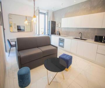 Porta Venezia - Design Suite Con Balcone - 55mq