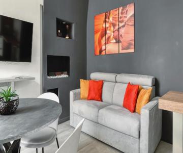 Ideal Rent - Farini 74