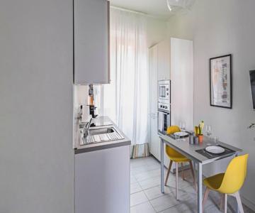 Casa Elena - Vicino Al Castello - By Host4u