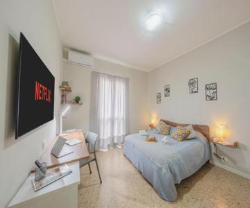Italian Experience- Lory House