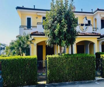 Villa Claudia A 400m Dal Mare