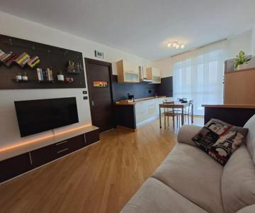 Bg House - Appartamento Con Giardino E Garage Privato