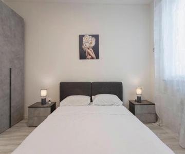 Mountain View Apartment