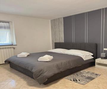 Serravalle Shop&stay