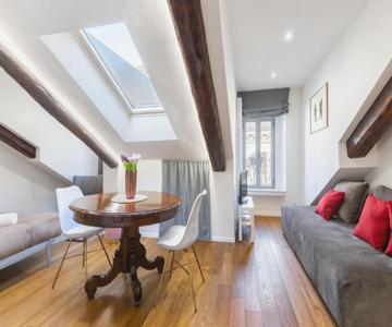 Hostdomus - G10 Suite