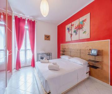 Vanchiglietta Functional Apartment