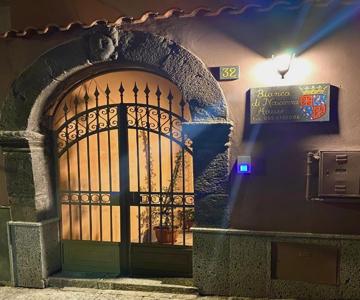 Bianca Di Navarra House