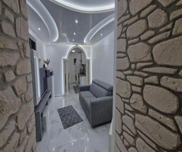 Giù - Sal's Home