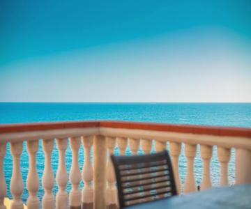 Alba Sul Mare By Caseserio