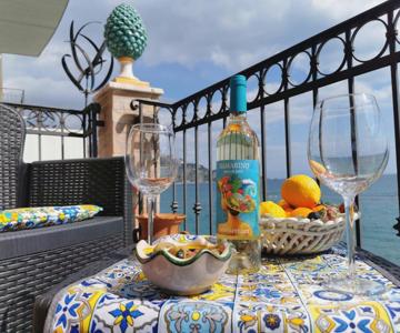 Nesea Naxos - Sicilian Suite