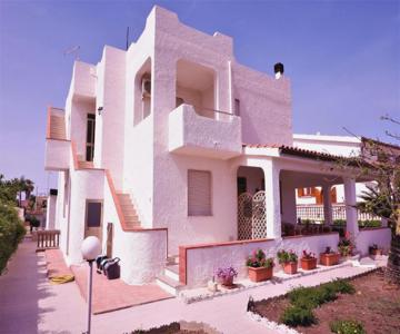 Case Arcobaleno Marzamemi