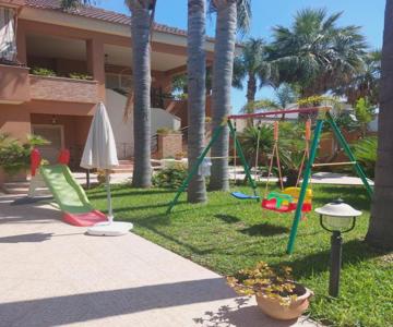 Casa Con Giardino Giacalone