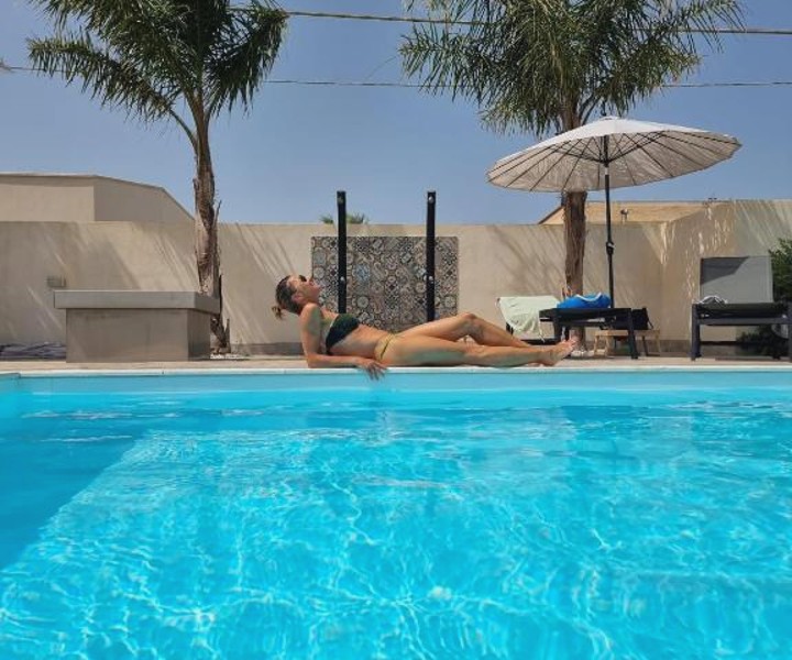 MrBrown - Cinzia Resort Beach
