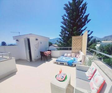 Villa Mondello Terraces & Jacuzzi