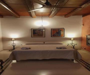 Cathedral City Center B&B