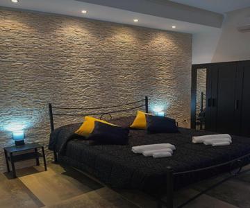 Periperihomesiracusa