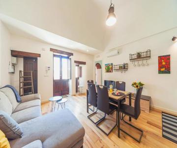 GuestHost - Vakalu Piazza Duomo Charming Apartment