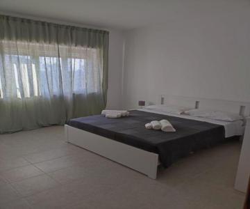 E&S Apartment
