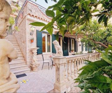 Donna Rosa - Your Home In Taormina