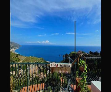 Mare Luna Casa