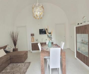 Jey Studio_independent Seafront Apartment