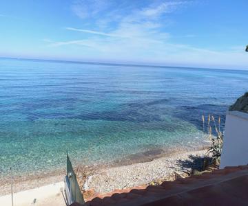 Sfondo Blu Villa Sul Mare