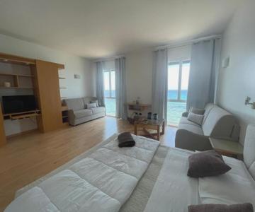 Garibaldi Sea Suites