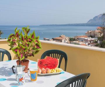 Casa Viola - A 100 Metri Dal Mare