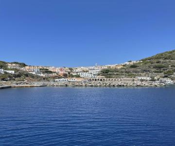 Casa Spaziosa Al Centro Di Ustica