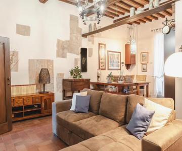 La Casa Degli Esposti