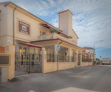 Hotel La Scogliera