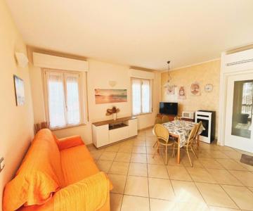 Appartamento Con Ampio Terrazzo Vista Mare