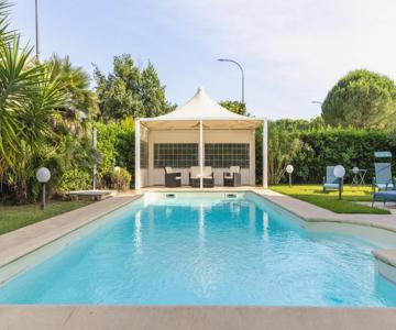 Residence Il Boschetto - Villa Con Piscina