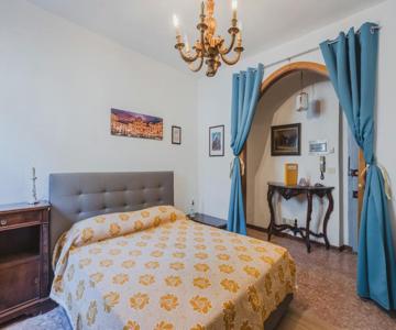 Lucca Historic Center Cozy Apartment!