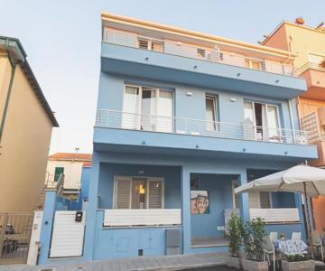 Via Siena 4 - Suites & Rooms