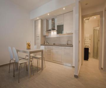 Excelsior - Via Pertini