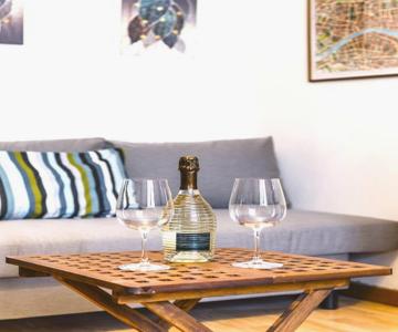 Hostly - La Spina Suite Apartment