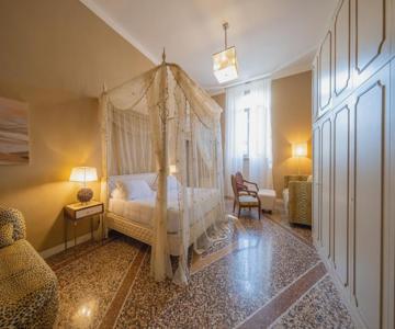 Lungarno Buozzi 7 Apartments