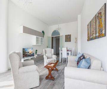 Lungarno Elegant Apartment With Panoramic Balcony