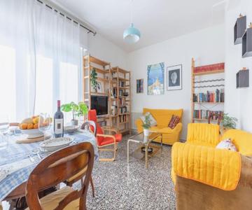 Porta A Lucca - Pisa Bright Apartment With Balcony