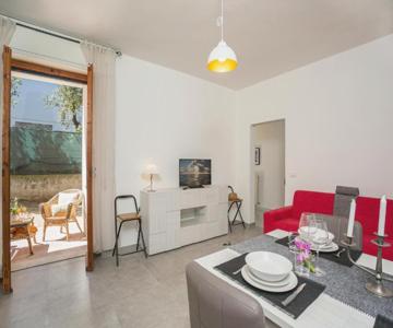 A Due Passi Dal Mare, Parcheggio E Giardino