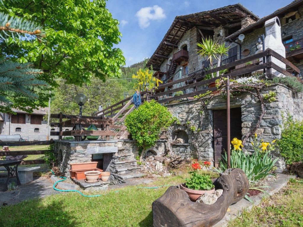 Holiday Home Maison Meynet by Interhome