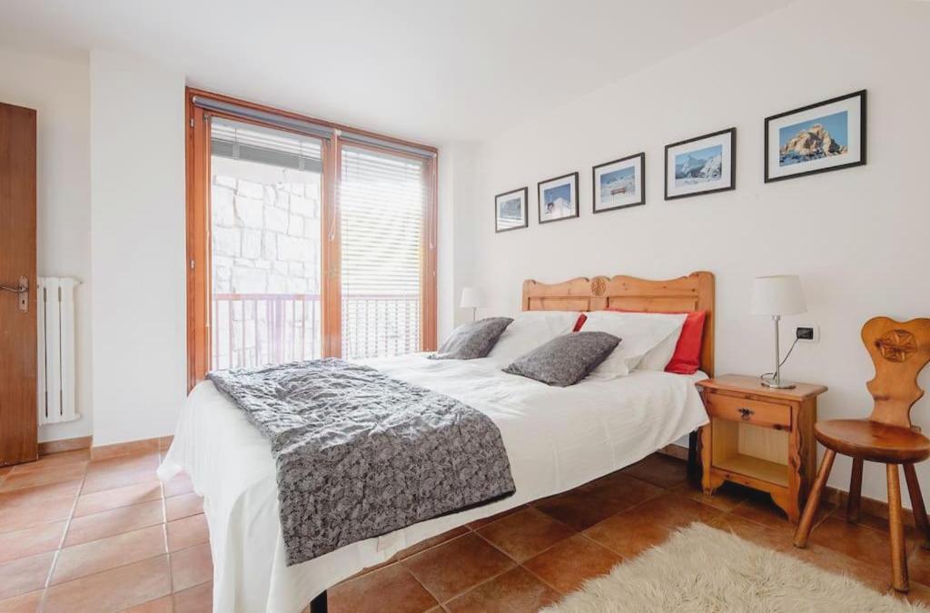 White Star Cervinia - Stunning Matterhorn View with Terrace and Private Parking