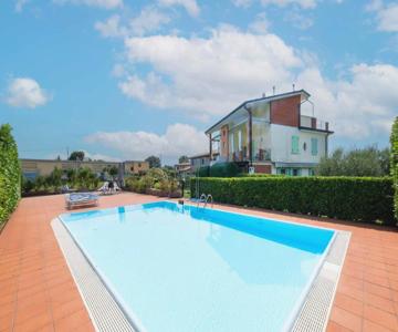 Apartmentsgarda - Rosa Chiarè