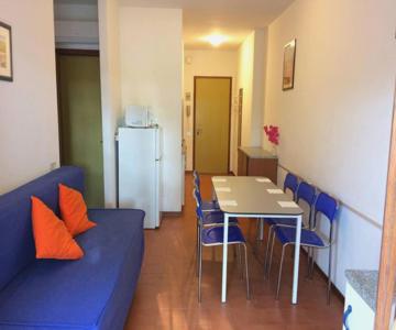 Nice Three-bedroom Flat With Balcony