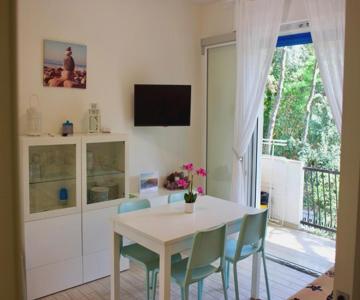 Villa Antonietta 3, Tra Pineta E Mare