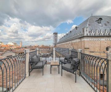 La terrazza sulle Piazze - Centro Storico