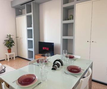 Spazioso Apt vicino Stazione - Posto Auto