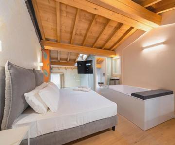 Giulietta Luxury Suite